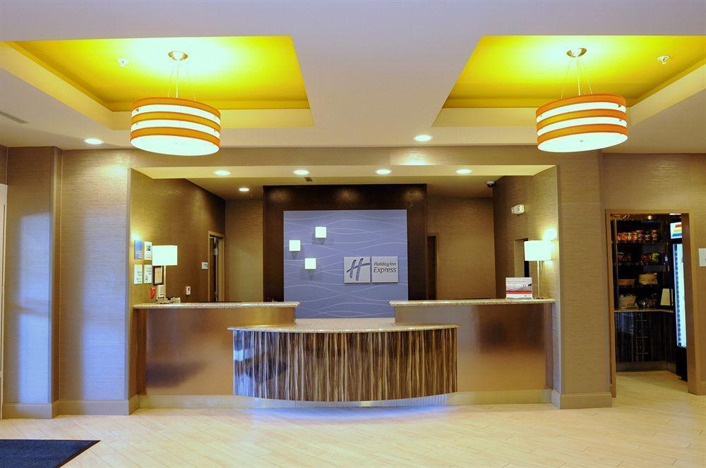 Holiday Inn Express Covington-Madisonville By Ihg Kültér fotó